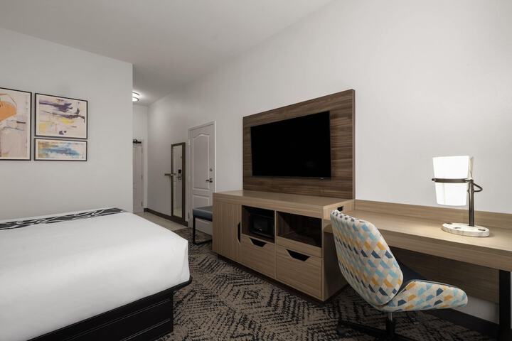 La Quinta Inn & Suites by Wyndham Savannah Airport - Pooler
