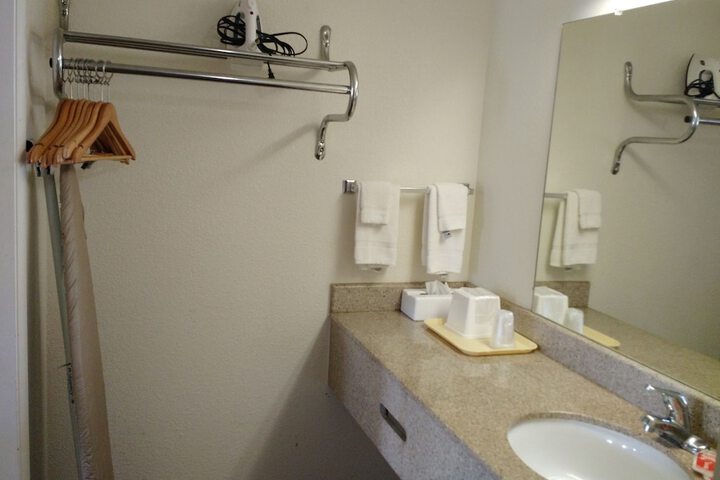 Room 19 of 55