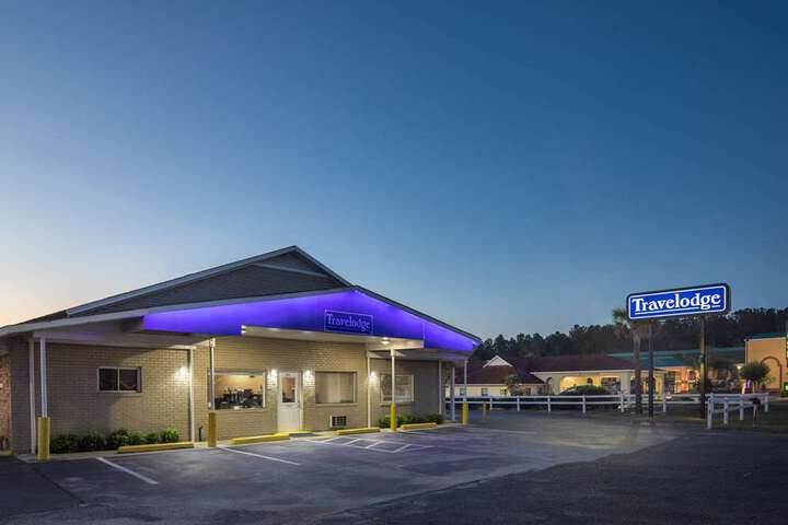 Hotel 11 of 17