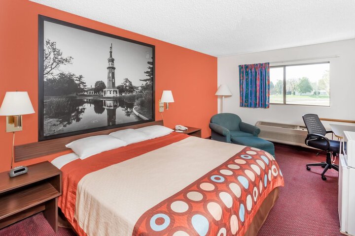 Super 8 by Wyndham Washington / Peoria Area