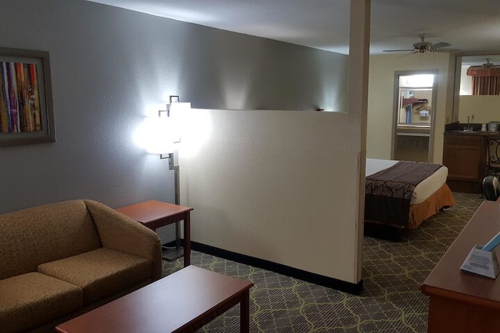 Room 22 of 32