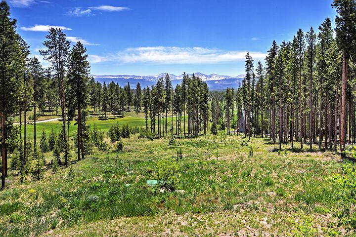 Tabernash Retreat w / Hot Tub & Stunning Mtn Views!