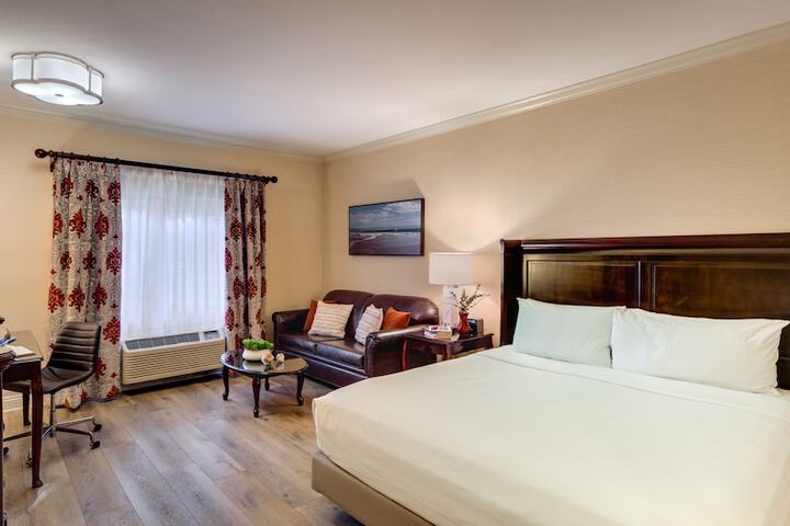 Ayres Hotel Costa Mesa / Newport Beach