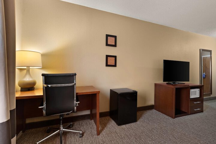 Comfort Inn Bordentown near NJ Turnpike