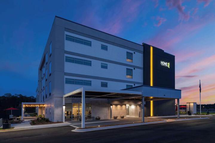Home2 Suites by Hilton Santa Rosa Beach