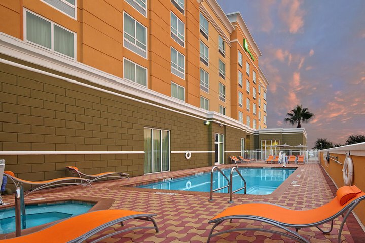 Pool 3 of 36