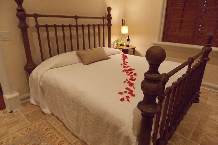 Room 9 of 15