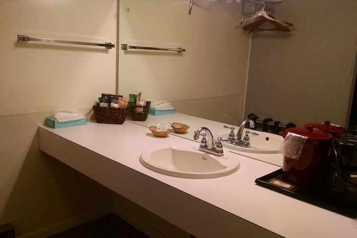 Room 22 of 75