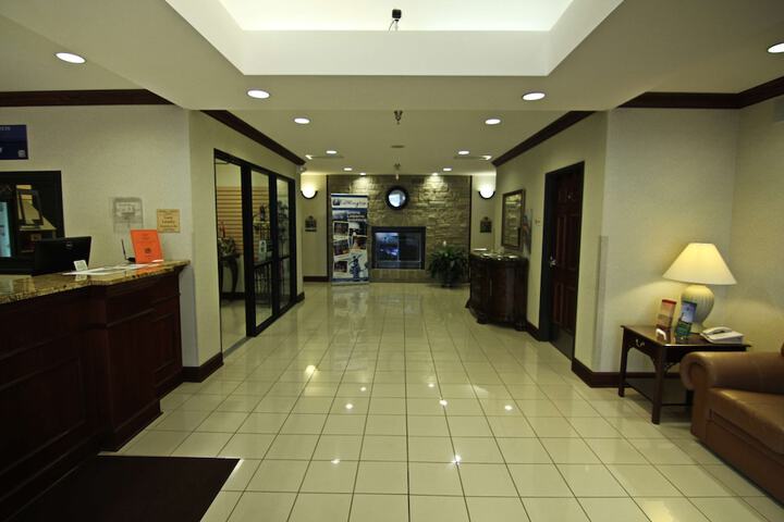 Hotel Interior 7 of 24