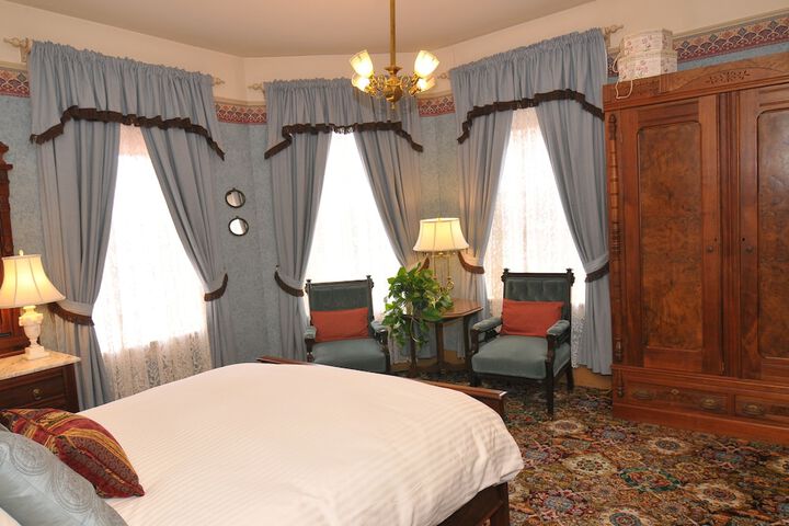 Room 71 of 138
