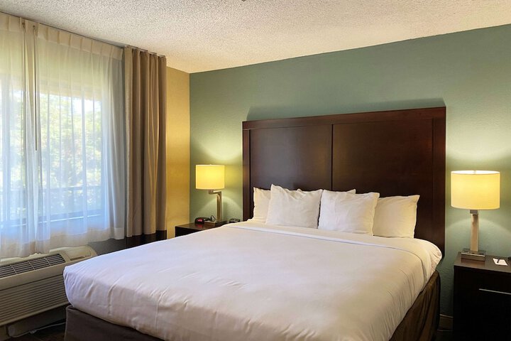 Room 25 of 30