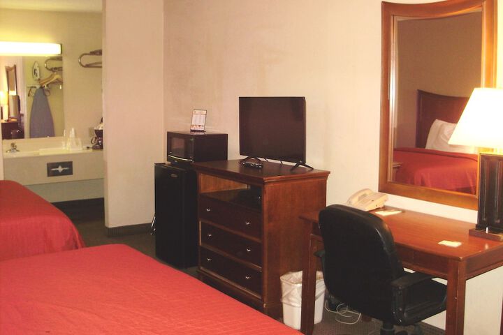 Room 21 of 36