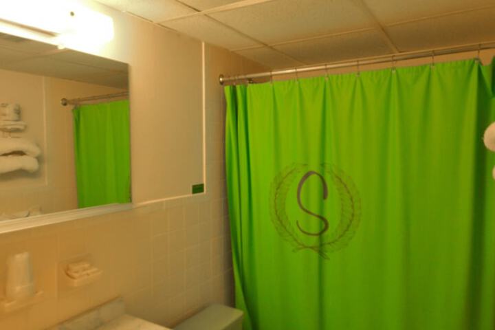 Room 31 of 33