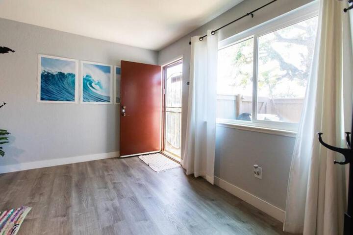 Cali Condo+BBQ+MemoryFoamBeds+12min to Beach