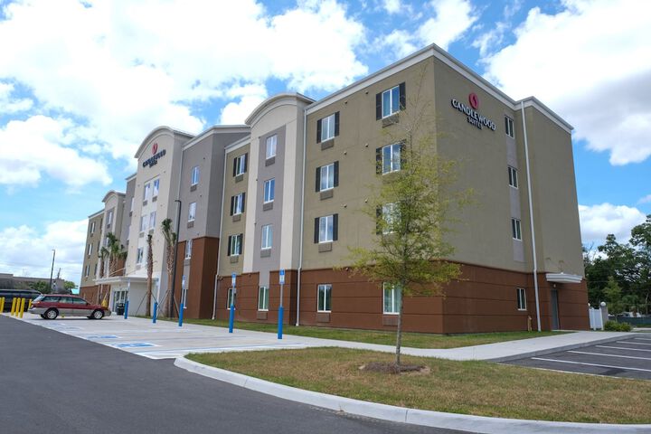 Hotel 4 of 25