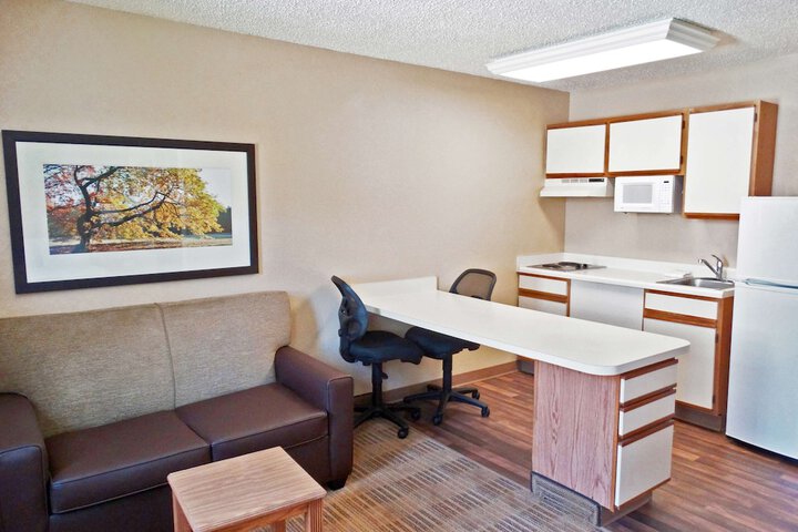 Room 21 of 32