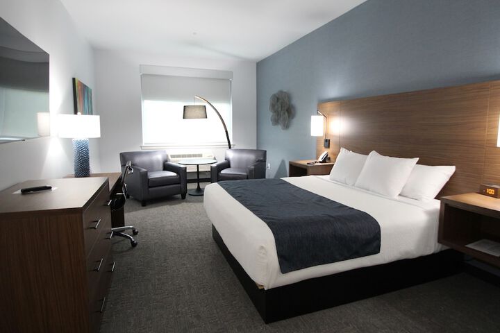 Room 33 of 86