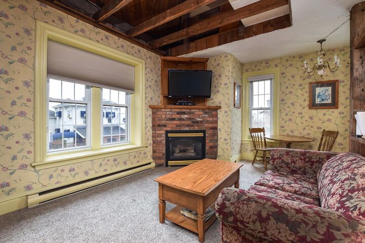 The Noble Suites