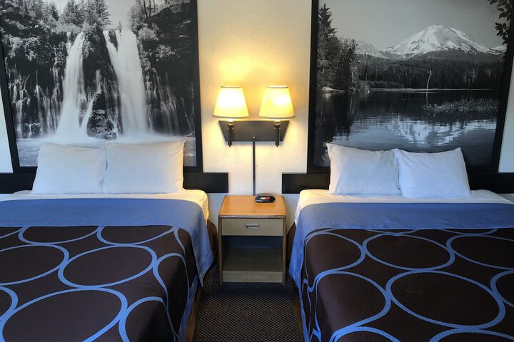 Room 37 of 40