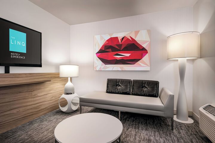 Room 44 of 90