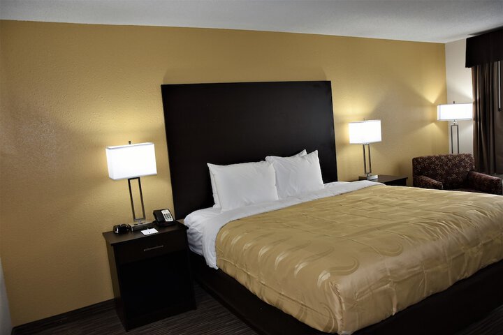 Room 16 of 33