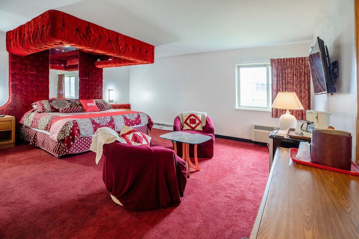 Room 37 of 73