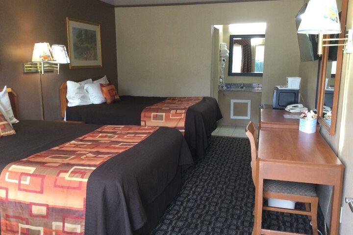 Room 13 of 17