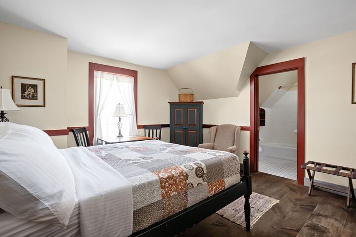 Artists Colony Inn