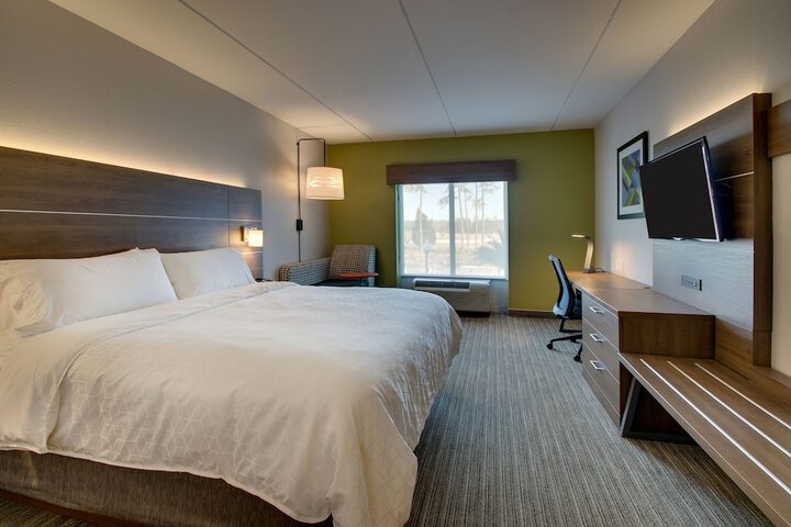 Room 22 of 61