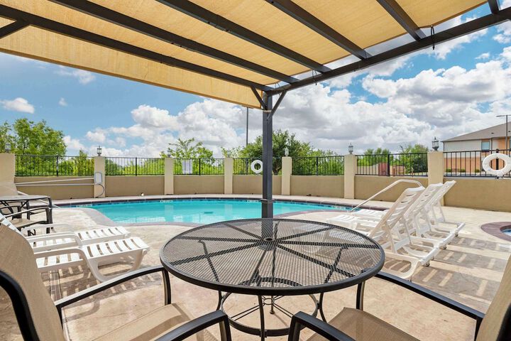 Pool 5 of 51