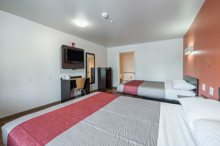 Room 16 of 31