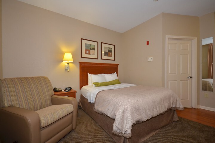 Room 16 of 30