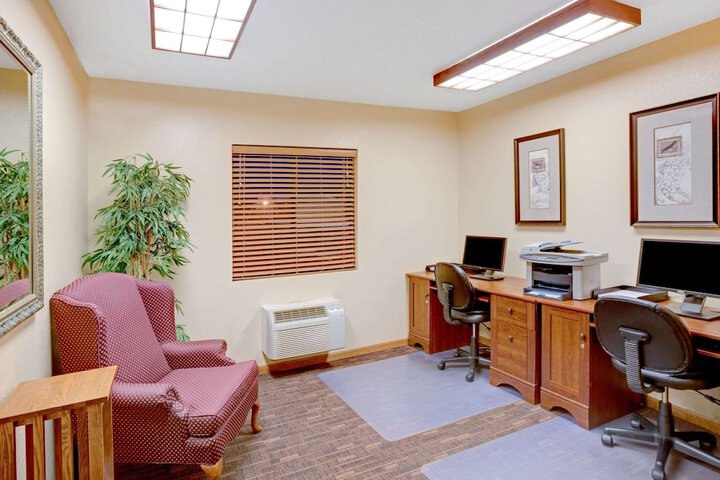 Business Center 16 of 16