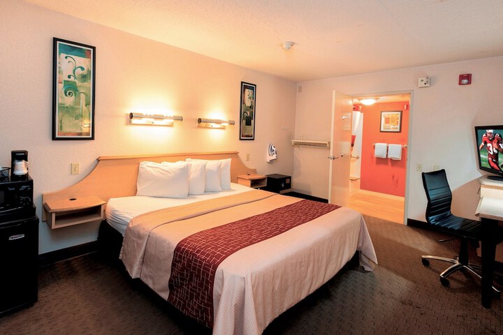Room 13 of 24