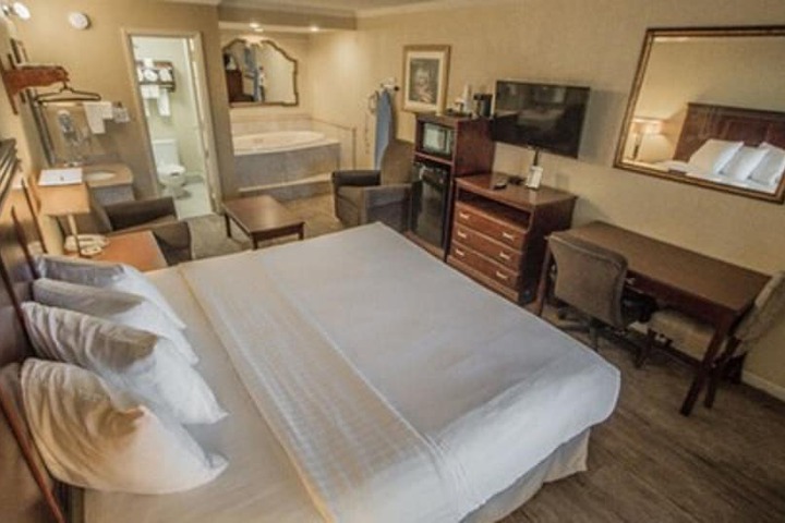 Room 21 of 37