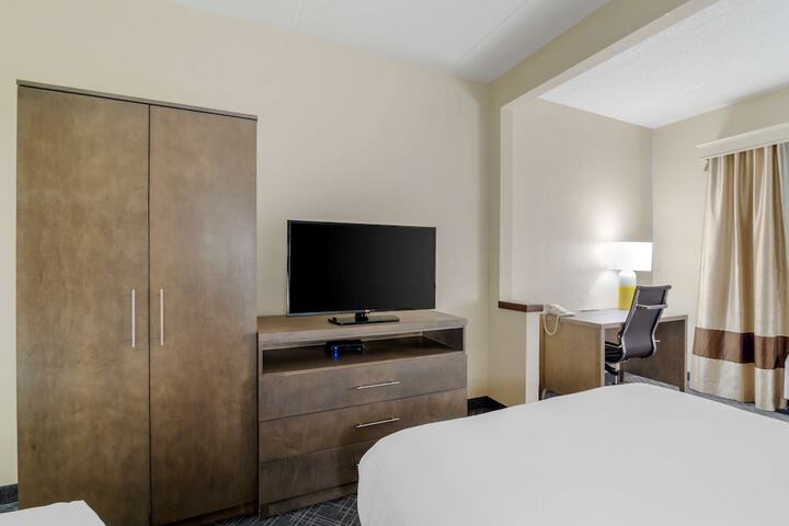Room 11 of 31