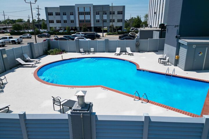 Holiday Inn Metairie New Orleans by IHG
