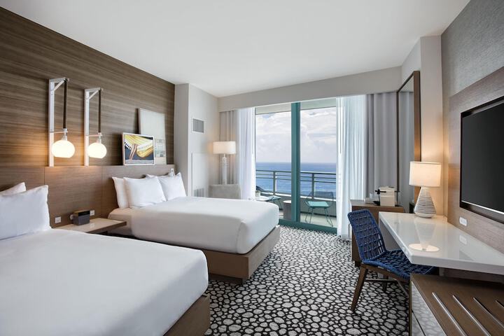 Signia by Hilton Diplomat Beach Resort