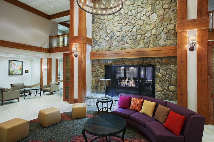Hotel Interior 11 of 33