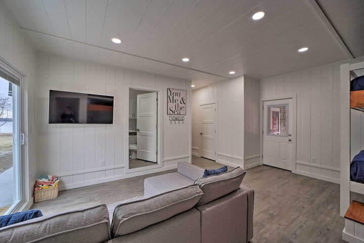 Private Beach: Waterfront Disney Getaway!