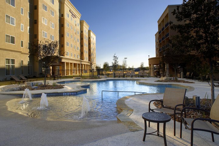 Pool 4 of 32