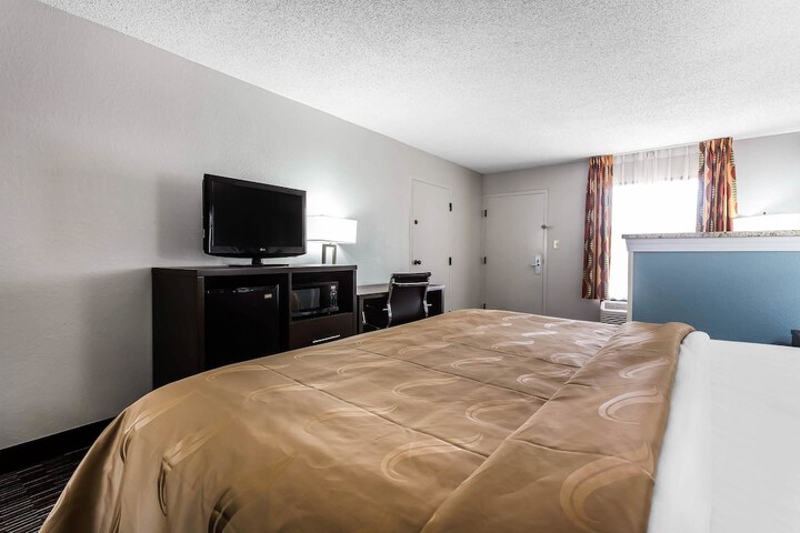 Room 21 of 29