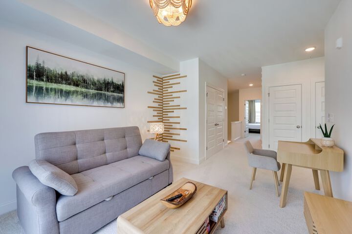 Modern Downtown Apt w / Balcony in Wake Forest!