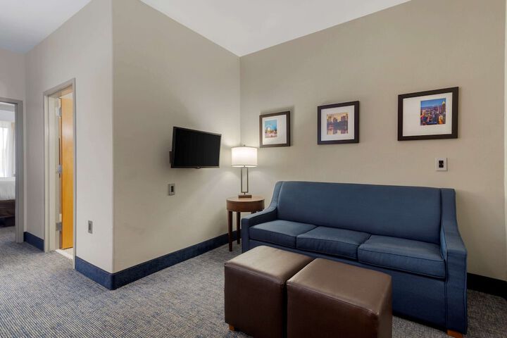 Room 12 of 47