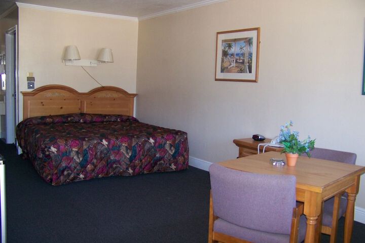 Room 16 of 16