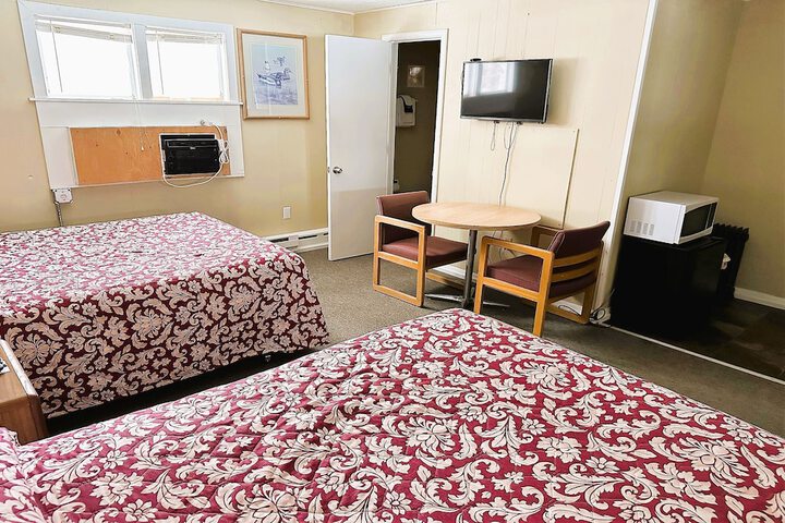 Room 15 of 15