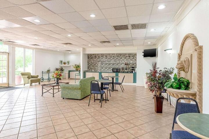 Rodeway Inn Huntsville West