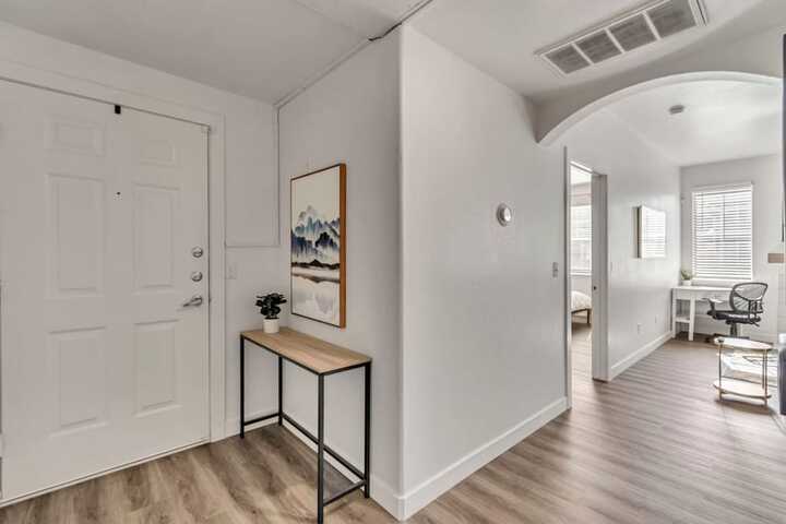 Remodeled Apt Pool Gym - Near Hill AFB Lagoon