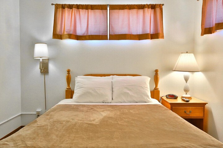 Blue Mountain Hotel