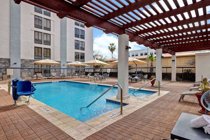 Pool 7 of 42
